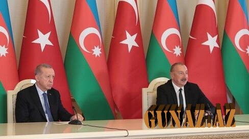 Prezidentlər mətbuata bəyanatlarla çıxış ediblər