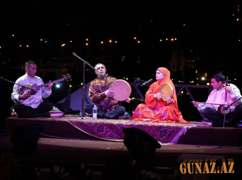 İstanbulda Alim Qasımov və Fərqanə Qasımovanın konserti keçirilib