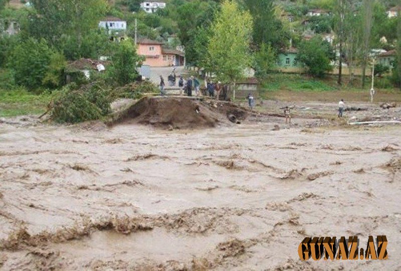 Biləsuvarda sel fəlakəti ilə bağlı yardım başladıldı