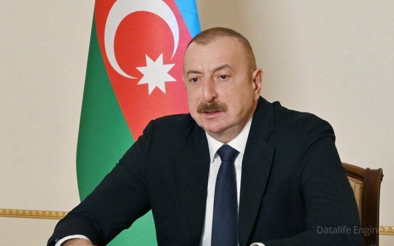Prezident xanım başçını vəzifədən azad etdi