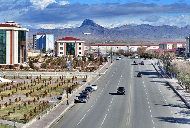 Naxçıvandakı şagirdlərin məktəbli forması ilə bağlı qərar