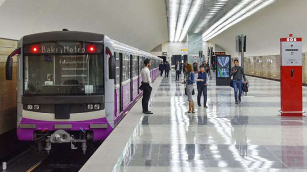 Metropoliten qatarlarda kondisionerləri niyə söndürüb?