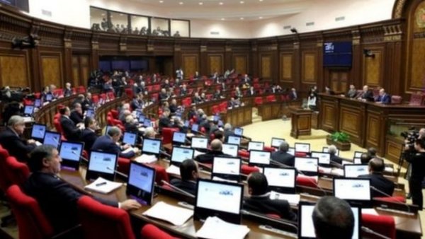 Erməni deputat saxlanıldı