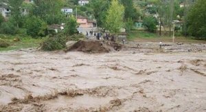 Bəzi ərazilərdən sel keçdi