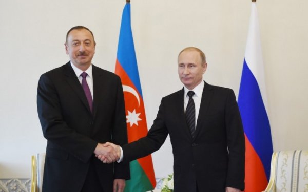 Əliyevlə Putinin görüş saatı açıqlandı