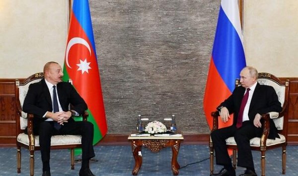 İlham Əliyev və Putin görüşü başladı