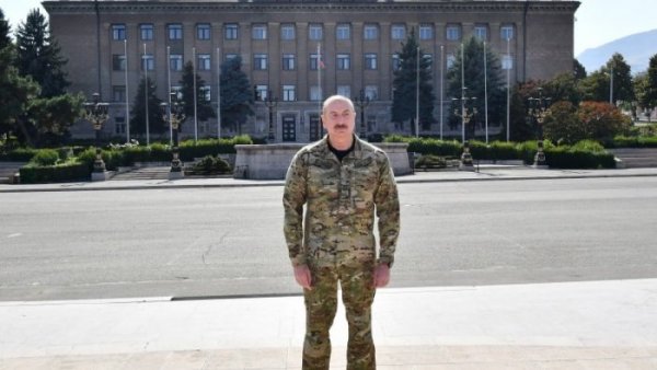 Prezident xəbərdarlıq etdi: Bu kadrlara baxsın!