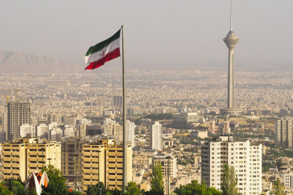 İranda əxlaq polisinin döydüyü yeniyetmə qız öldü