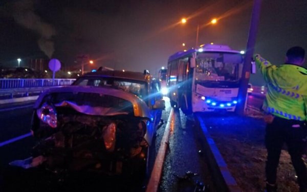 Türkiyədə zəncirvari qəza: 10 nəfər yaralandı