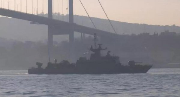 İstanbul boğazında gəmilər dayandırıldı