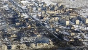 Zalujnı təsdiqlədi: "Ukrayna qoşunları Marinkanı tərk etdi"