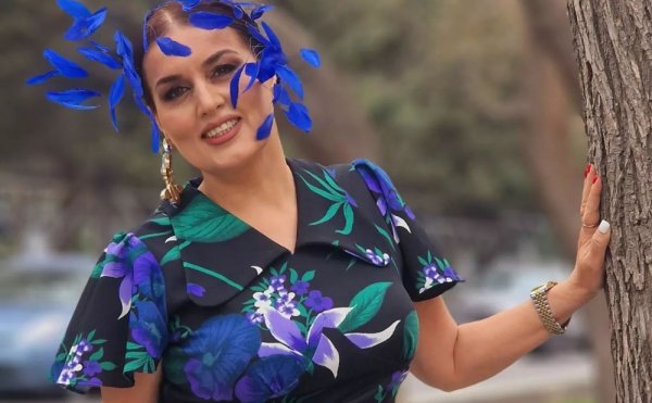 "Bu mahnıya görə mənə bahalı hədiyyələr, pul verirlər"