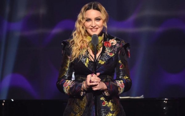 Madonnanın özündən 31 yaş kiçik sevgilisi