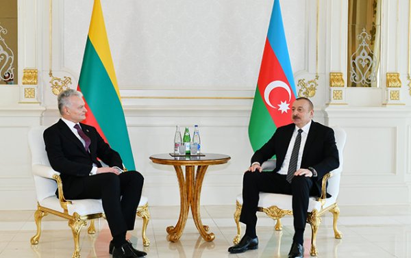 “Ermənistanla sülh əldə etmək səylərinizi dəstəkləyirik”
