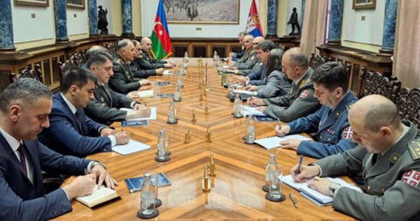 Baş Qərargah rəisinin Serbiyaya rəsmi səfəri başladı