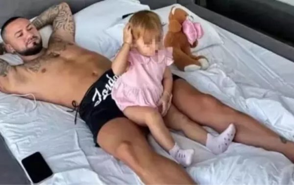 Qızı ilə çəkdirdiyi bu fotoya görə prokurorluğa çağrıldı