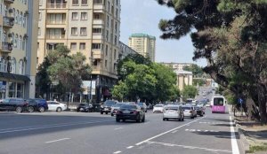 Bakının bu küçəsinə xüsusi hərəkət zolağı çəkildi
