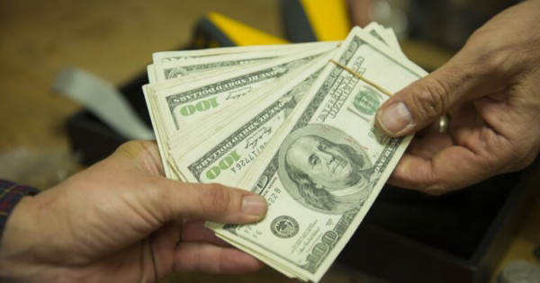 Dollarla bağlı hökm verildi – Nazirlik açıqlama yaydı