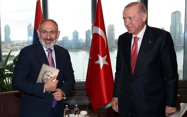 Ərdoğan Paşinyanaı ədalətli olmağa çağırıb