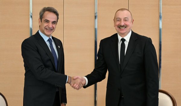 İlham Əliyev Miçotakislə görüşdü