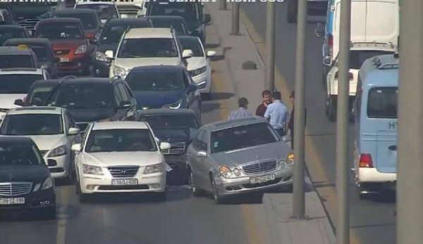 7 avtomobil toqquşdu, yaralılar var-AĞIR QƏZA