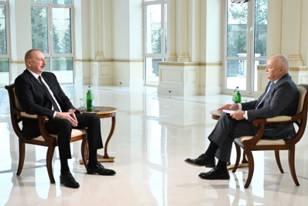 Prezident İlham Əliyev: "Azərbaycan mövcud gərginliyin aradan qaldırılması işinə öz töhfəsini verə bilər"