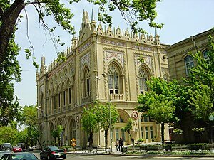 Akademiyada KÜTLƏVİ İXTİSAR