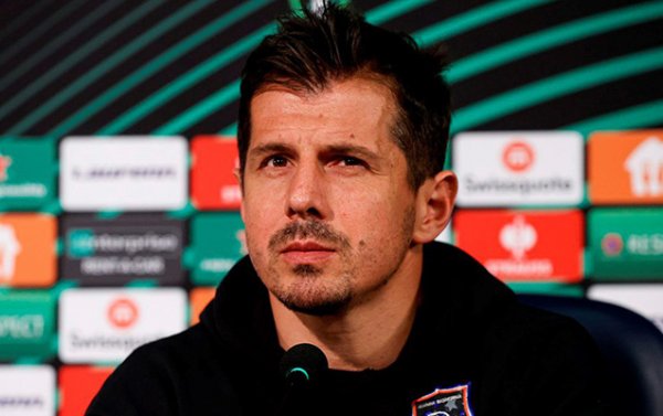 Emre Belözoğlu baş məşqçi POSTUNDA