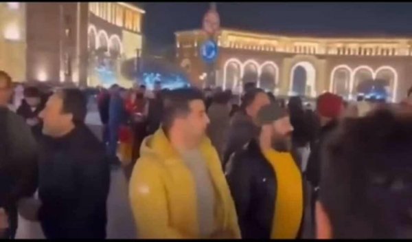 İrəvanda “Qarabağ” mahnısı: yayan şəxs həbs edildi