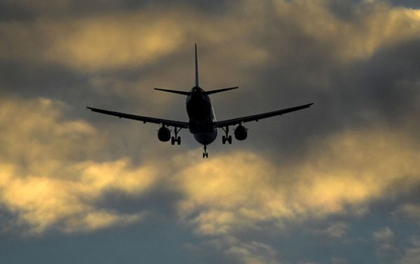 Rusiyanın iki aeroportunda uçuşlar dayandırıldı