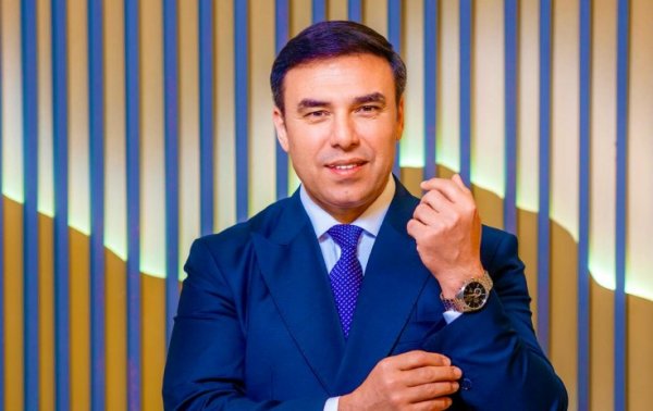 "Pulum var, amma istirahətə getməyə utanıram"