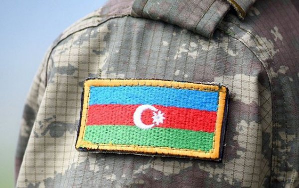 Yalnız bu günlərdə hərbi forma geyinə biləcəklər