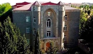 Bu universitet ilk dəfə elektron qəbul həyata keçirir