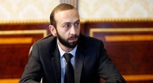 Bakı ilə sərhəddə də sülh sazişi imzalaya bilərik