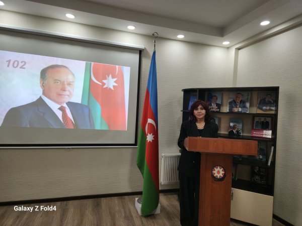 "Məşəl kimi yanan ürək"