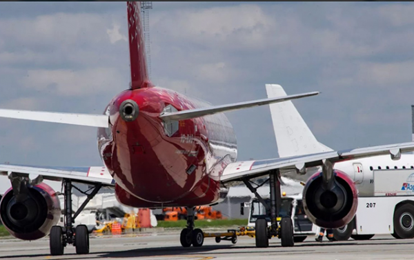 Rusiyada bəzi aeroportlar müvəqqəti bağlandı