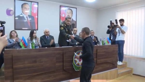 Əfv olunanlar arasında 10 qadın, 16 əcnəbi var VİDEO