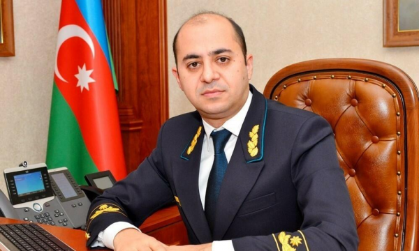 Vüsal Aslanov Aparat rəhbərini işdən çıxardı