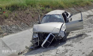 Ağsuda “Mersedes” aşdı: ölən var