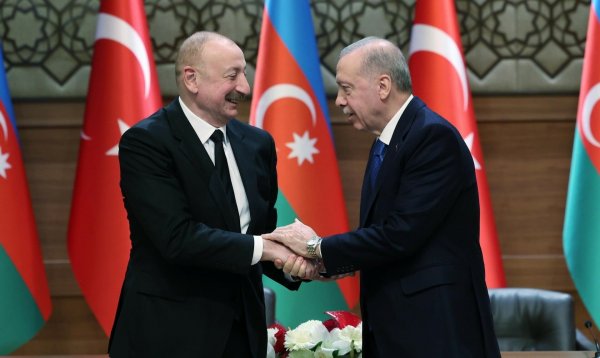 Türkiyə ilə münasibətlərimizi zirvəyə qaldıran hadisə...