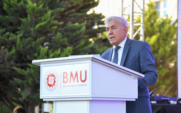 BMU-da təntənəli məzun günü - Fotolar
