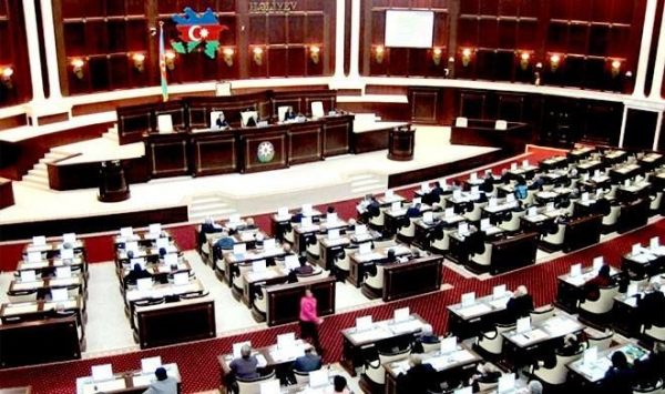 Milli Məclisin növbəti iclası başladı