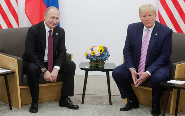 Trampla Putin bu ölkədə görüşə bilərlər