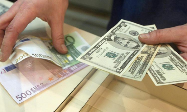 Avronun məzənnəsi yenidən 2 manatı ötdü