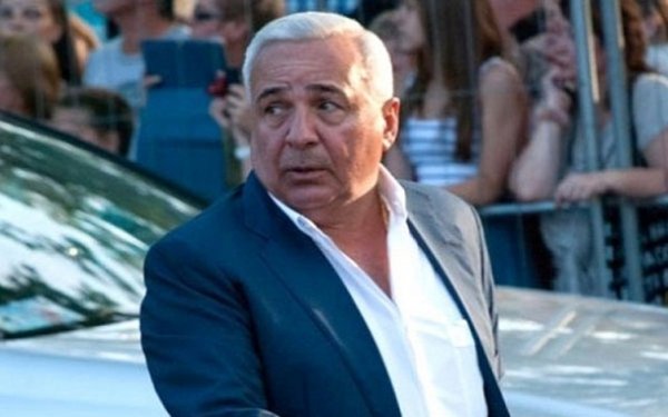 İsgəndər Xəlilovdan xəbər var-BU ÖLKƏDƏDİR