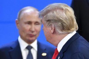 Tramp səbrini itirdi, Putin isə uzun oyun oynayır