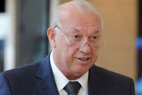 Bankda milyonlarla manatı olan Cahangir Əsgərov ölkədən çıxdı