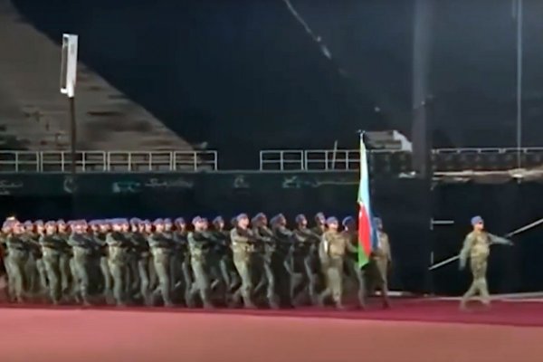 Azərbaycan hərbçiləri Pakistanda öz dilimizdə qarşılandı - VİDEO