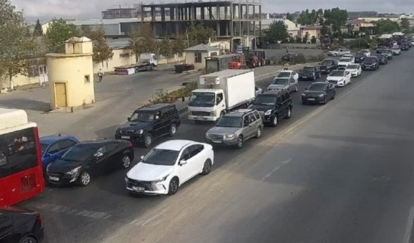 Bakının bu yollarında tıxac var - SİYAHI