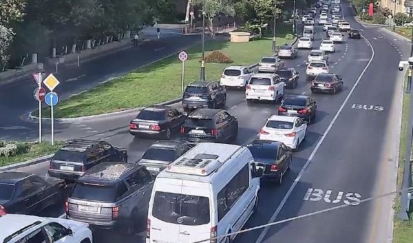Bakının bu yollarında sıxlıq var - SİYAHI